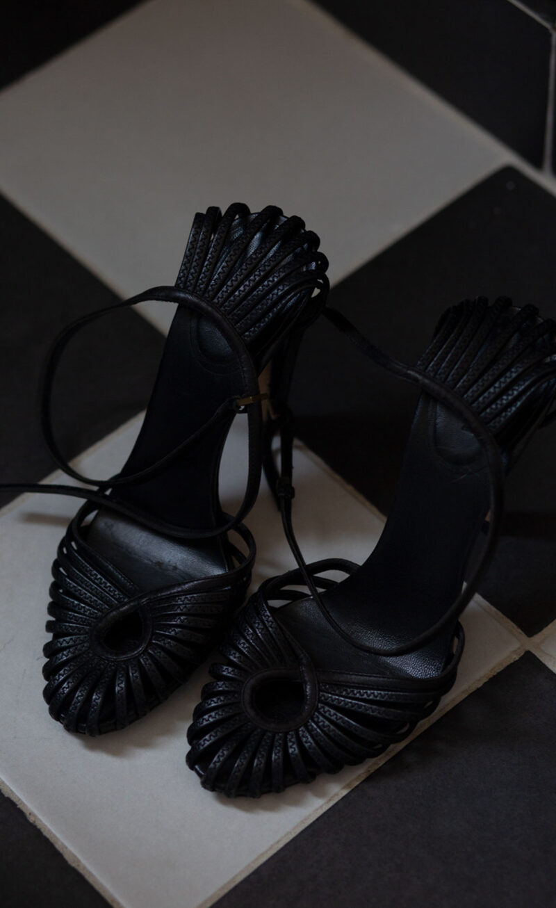 GUCCI Leather Shoes - Image 6